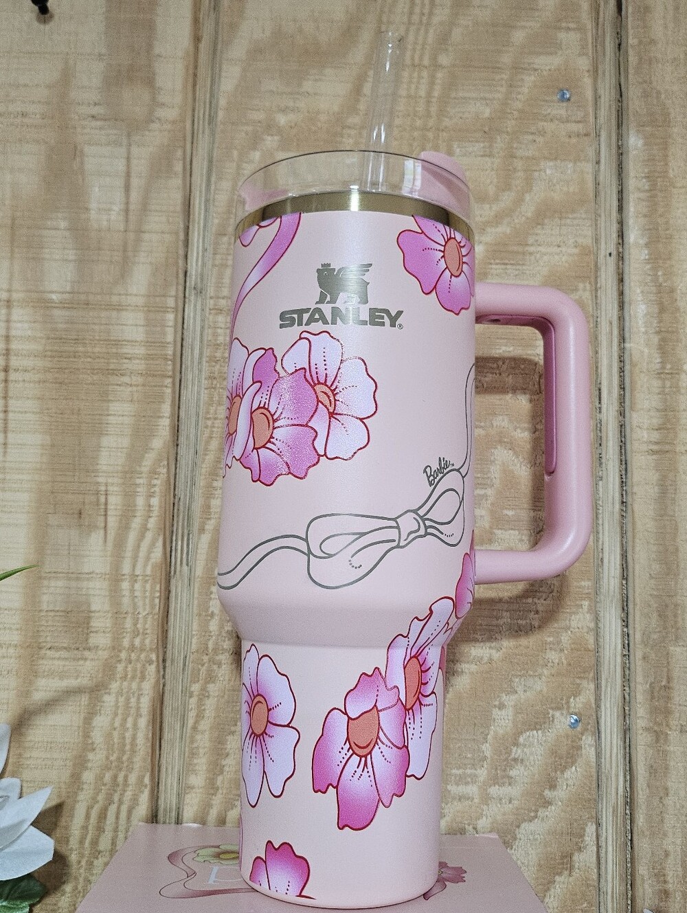 Stanley 40oz Quencher Tumbler - Picture 3 of 6